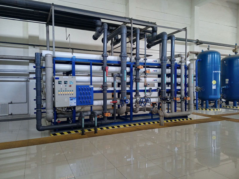 大型反滲透設(shè)備