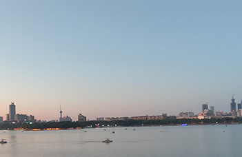 高純水設(shè)備與普通水處理的對(duì)比分析